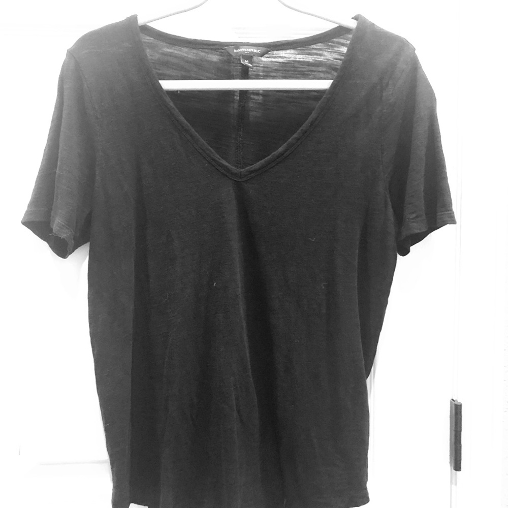 Banana Republic Black v-neck t-shirt